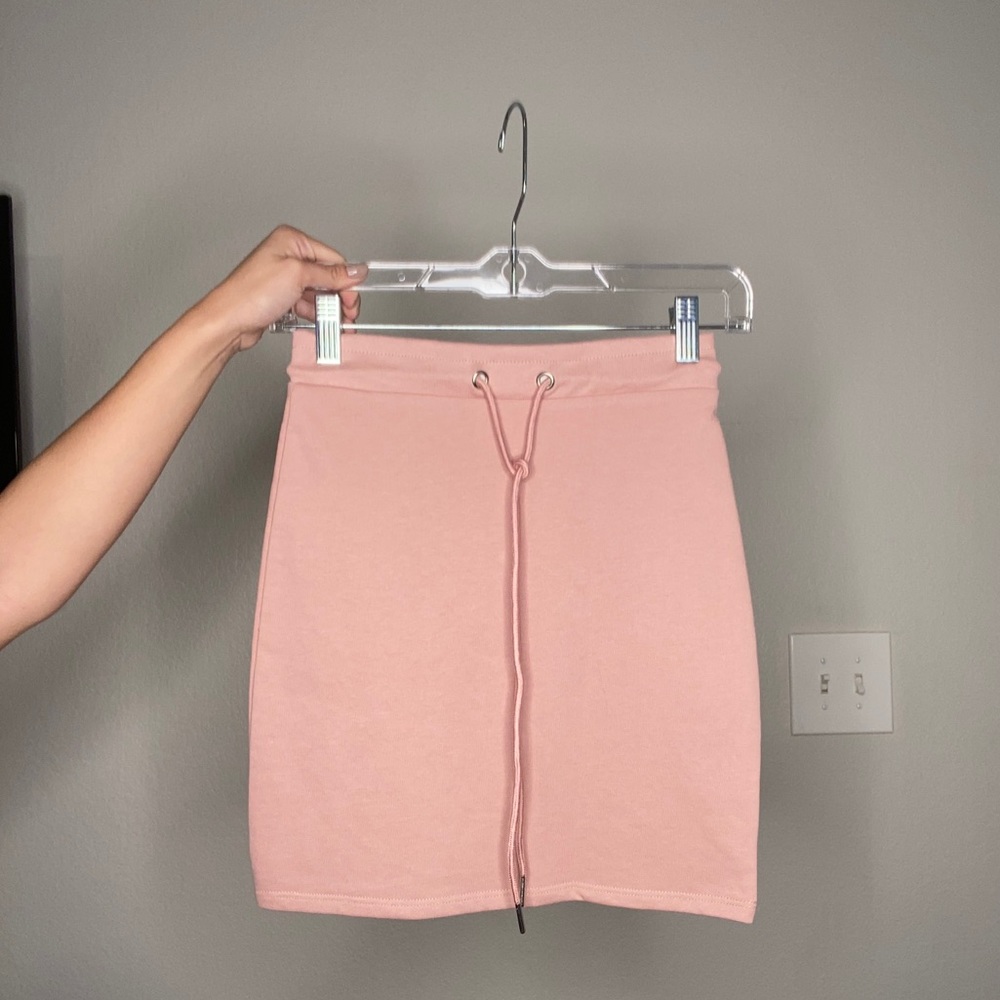 Fashion Nova pink mini skirt